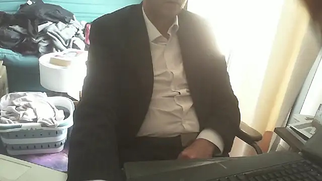 Snapshot of shyfrenchcock1 chatting on May 2026 12:22:02 PM shyfrenchcock1 online show from May 2026 12:22:02 PM