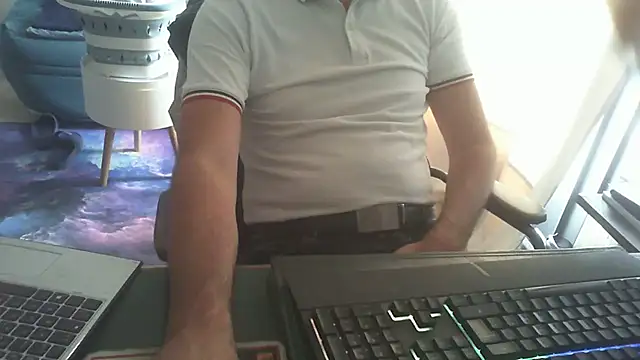 Snapshot of shyfrenchcock1 chatting on June 2026 09:00:02 AM shyfrenchcock1 online show from June 2026 09:00:02 AM