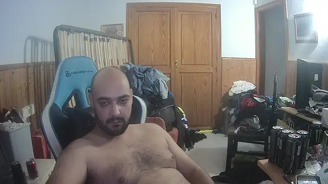 chicomallorca96 online show from October 2025 02:27:02 PM