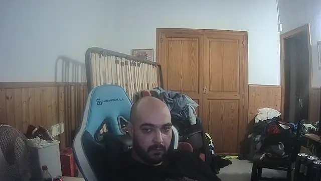 chicomallorca96 online show from October 2025 10:37:02 AM