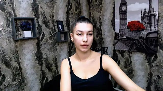 Snapshot of KarolinaRosse_ chatting on January 2025 10:12:02 AM KarolinaRosse  online show from January 2025 10:12:02 AM