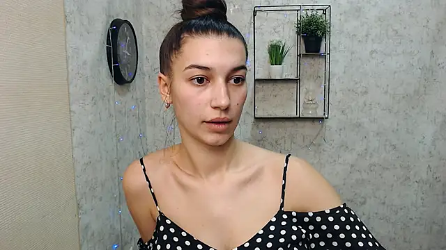 Snapshot of KarolinaRosse_ chatting on January 2025 01:28:01 PM KarolinaRosse  online show from January 2025 01:28:01 PM
