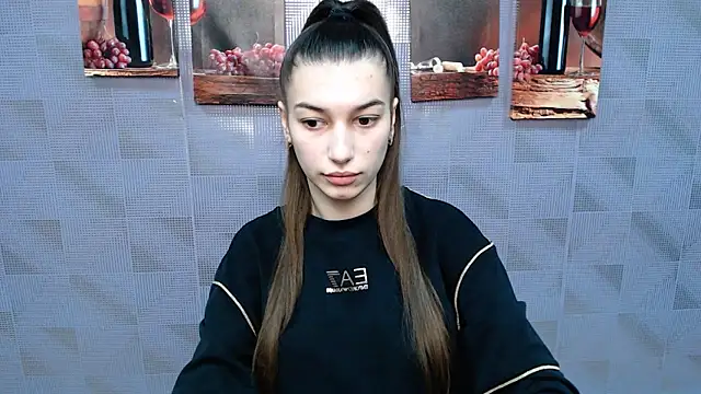 Snapshot of KarolinaRosse_ chatting on January 2025 07:08:02 AM KarolinaRosse  online show from January 2025 07:08:02 AM