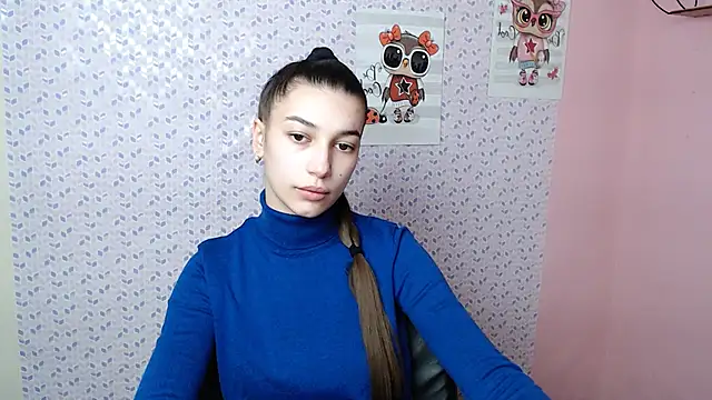 Snapshot of KarolinaRosse_ chatting on January 2025 07:18:02 AM KarolinaRosse  online show from January 2025 07:18:02 AM