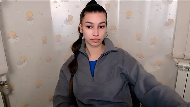 Snapshot of KarolinaRosse_ chatting on February 2025 07:04:02 AM KarolinaRosse  online show from February 2025 07:04:02 AM
