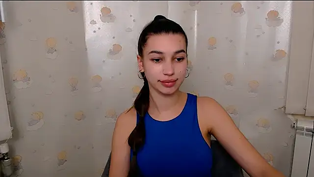 Snapshot of KarolinaRosse_ chatting on February 2025 10:07:02 AM KarolinaRosse  online show from February 2025 10:07:02 AM