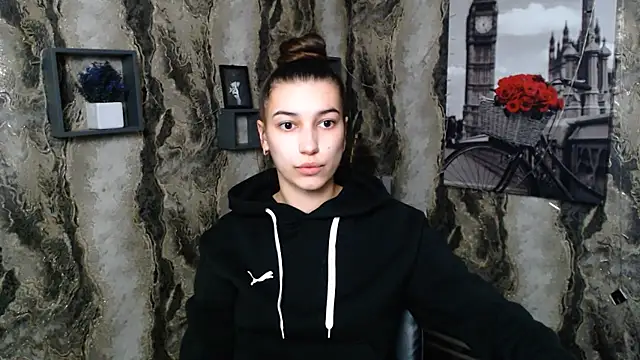 Snapshot of KarolinaRosse_ chatting on February 2025 06:42:01 AM KarolinaRosse  online show from February 2025 06:42:01 AM