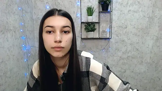 Snapshot of KarolinaRosse_ chatting on February 2025 06:42:02 AM KarolinaRosse  online show from February 2025 06:42:02 AM