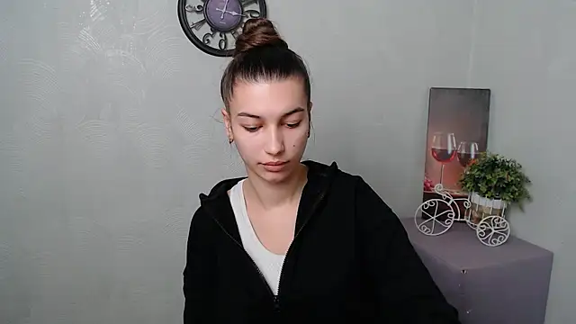 Snapshot of KarolinaRosse_ chatting on February 2025 10:12:01 AM KarolinaRosse  online show from February 2025 10:12:01 AM