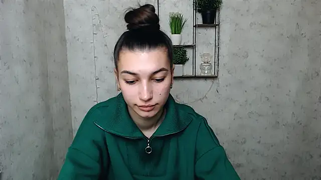 Snapshot of KarolinaRosse_ chatting on March 2025 10:00:02 AM KarolinaRosse  online show from March 2025 10:00:02 AM