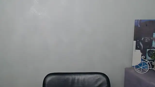 Snapshot of KarolinaRosse_ chatting on March 2025 07:02:02 AM KarolinaRosse  online show from March 2025 07:02:02 AM