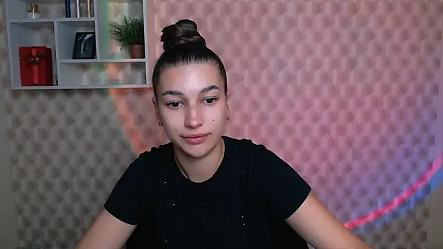 Snapshot of KarolinaRosse_ chatting on October 2025 05:02:02 AM KarolinaRosse  online show from October 2025 05:02:02 AM