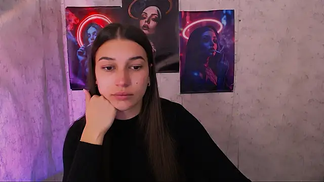 Snapshot of KarolinaRosse_ chatting on October 2025 05:04:01 AM KarolinaRosse  online show from October 2025 05:04:01 AM