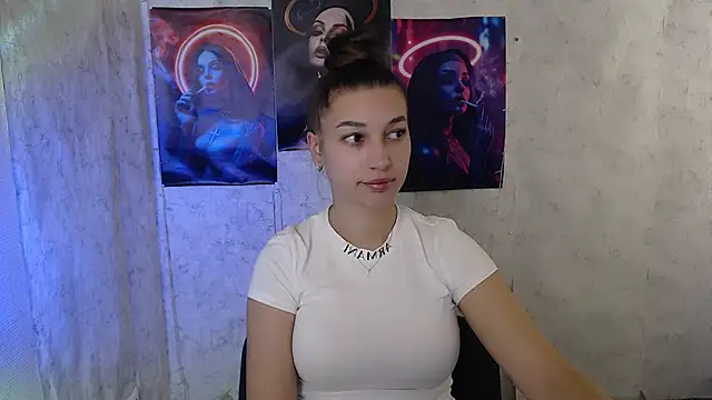 Snapshot of KarolinaRosse_ chatting on October 2025 05:21:02 AM KarolinaRosse  online show from October 2025 05:21:02 AM