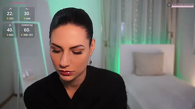 Snapshot of ZoeeZolton chatting on December 2024 05:43:02 PM ZoeeZolton online show from December 2024 05:43:02 PM