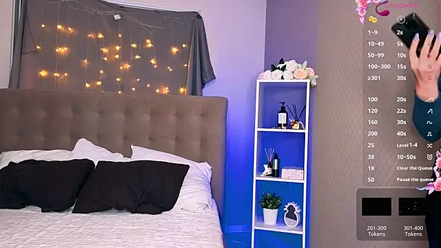 Snapshot of Bella_Murrr chatting on January 2025 12:42:01 PM Bella Murrr online show from January 2025 12:42:01 PM