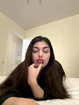 Snapshot of Sweet_Khalifa_ chatting on December 2024 02:13:02 PM Sweet Khalifa  online show from December 2024 02:13:02 PM