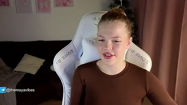 Snapshot of Maya_Rave chatting on January 2026 03:54:01 AM Maya Rave online show from January 2026 03:54:01 AM