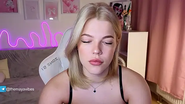 Snapshot of Maya_Rave chatting on February 2026 03:22:01 AM Maya Rave online show from February 2026 03:22:01 AM