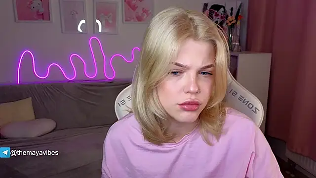 Snapshot of Maya_Rave chatting on February 2026 03:32:01 AM Maya Rave online show from February 2026 03:32:01 AM