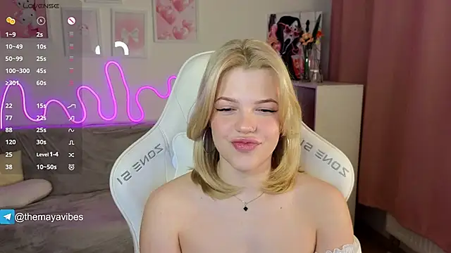 Snapshot of Maya_Rave chatting on February 2026 03:22:02 AM Maya Rave online show from February 2026 03:22:02 AM