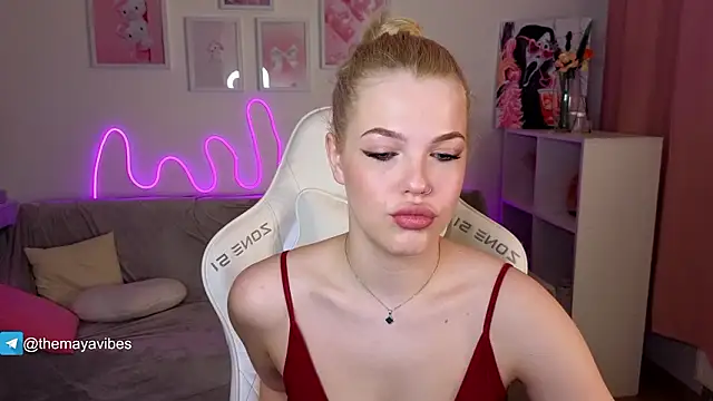 Snapshot of Maya_Rave chatting on February 2026 03:45:02 AM Maya Rave online show from February 2026 03:45:02 AM