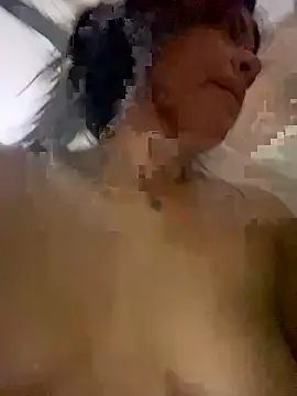 steisy325 online show from September 2025 04:56:01 PM