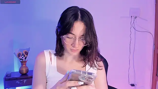 haanna thompsoon online show from December 2024 06:42:02 PM