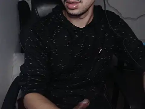 Snapshot of anjonoturno1 chatting on January 2025 02:43:02 AM anjonoturno1 online show from January 2025 02:43:02 AM