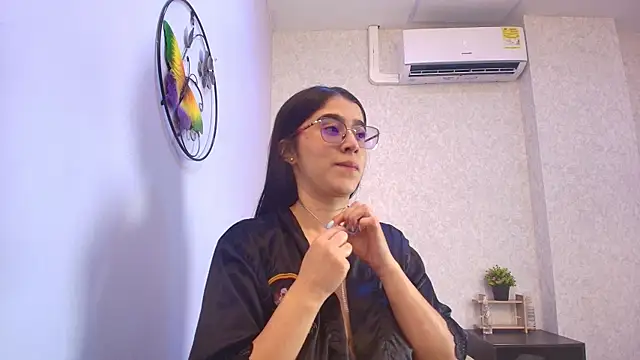 Amy wats0n online show from December 2025 07:10:01 PM