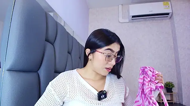 Amy wats0n online show from March 2026 07:08:01 PM