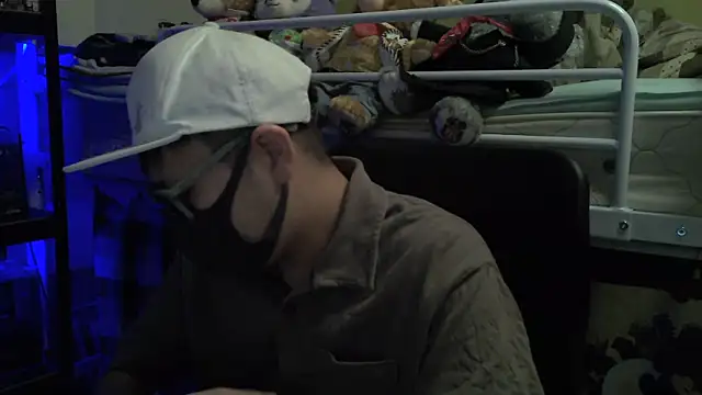 Owl1216 online show from December 2024 12:52:01 PM