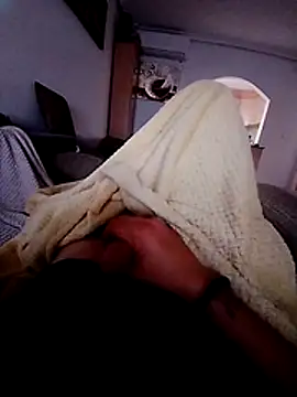 fonsi05 online show from April 2026 07:56:01 AM