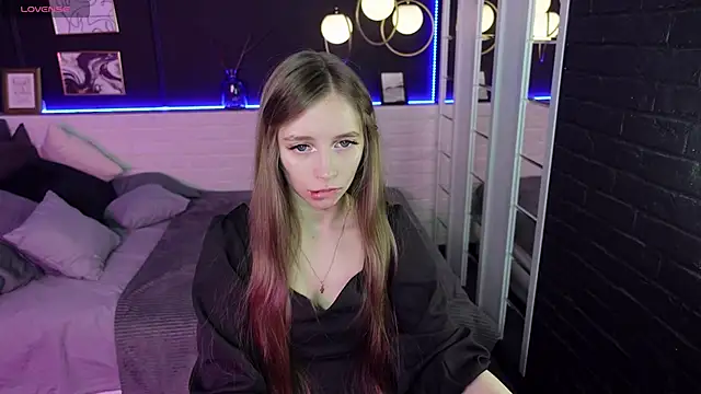 Snapshot of OliviaGentle chatting on December 2024 11:47:01 PM OliviaGentle online show from December 2024 11:47:01 PM