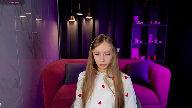 Snapshot of OliviaGentle chatting on December 2024 07:00:01 PM OliviaGentle online show from December 2024 07:00:01 PM