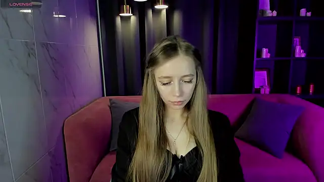 Snapshot of OliviaGentle chatting on December 2024 03:22:01 PM OliviaGentle online show from December 2024 03:22:01 PM