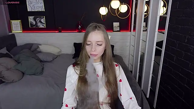 Snapshot of OliviaGentle chatting on December 2024 07:15:01 AM OliviaGentle online show from December 2024 07:15:01 AM