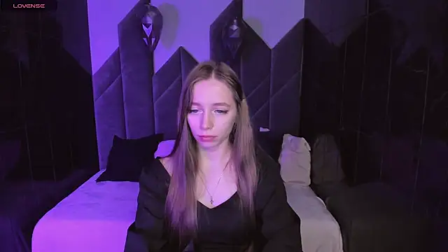 Snapshot of OliviaGentle chatting on December 2024 10:11:02 PM OliviaGentle online show from December 2024 10:11:02 PM