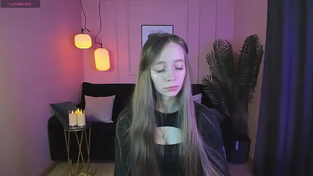 Snapshot of OliviaGentle chatting on January 2025 04:02:02 PM OliviaGentle online show from January 2025 04:02:02 PM