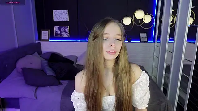 Snapshot of OliviaGentle chatting on February 2025 10:55:01 PM OliviaGentle online show from February 2025 10:55:01 PM