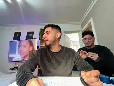 Chicos defiesta online show from January 2025 10:27:02 AM