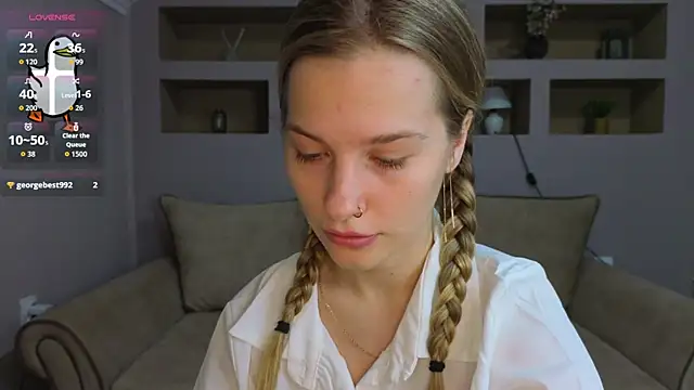 Snapshot of LinaCristonsen chatting on November 2025 03:23:01 PM LinaCristonsen online show from November 2025 03:23:01 PM