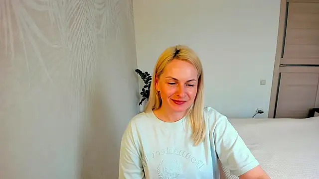 Alicee Gracee online show from March 2026 10:43:02 AM