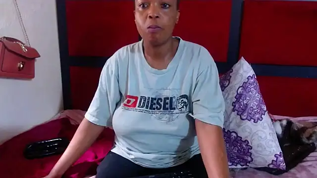 MaximTease24 online show from December 2025 10:31:02 AM