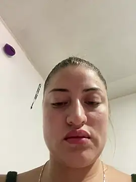 cristal-evanns online show from April 2026 09:57:02 PM