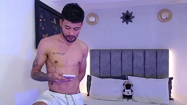 evil boys 77 online show from December 2024 10:32:01 PM