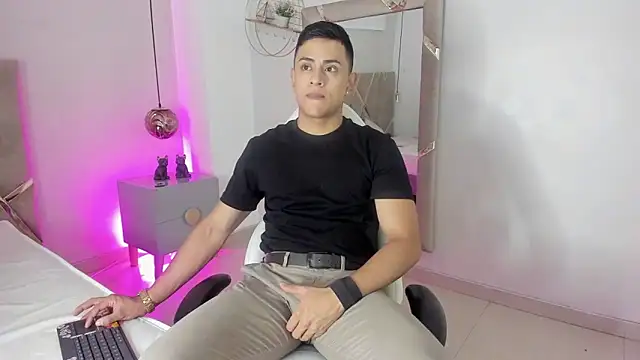 Lucii fer  online show from November 2025 11:43:02 AM