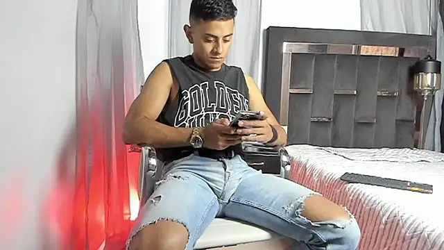 Lucii fer  online show from July 2026 12:03:01 PM