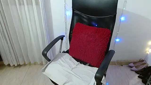 miss evoleth2 online show from July 2026 11:51:02 PM