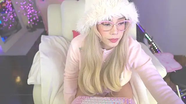 Snapshot of concubine chatting on January 2025 02:10:01 AM concubine online show from January 2025 02:10:01 AM